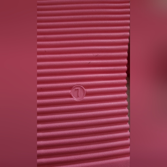 NEW IN BOX! BEBE TRANSLUCENT SLIDE SANDAL IN HOT PINK MULTI ~ SIZE 7 - Picture 5 of 6